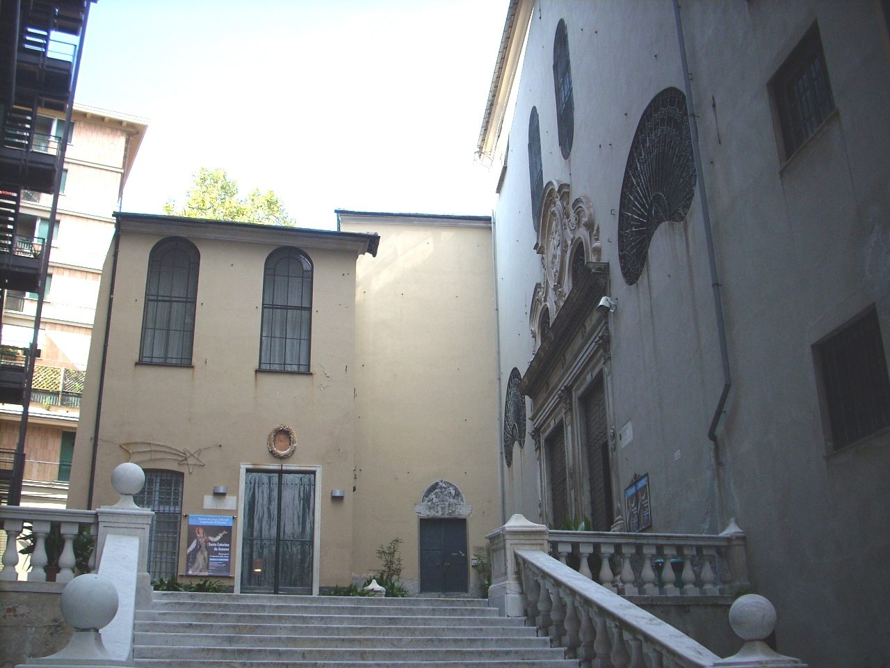 Caterina Fieschi Adorno s tomb, Genoa - 01.JPG